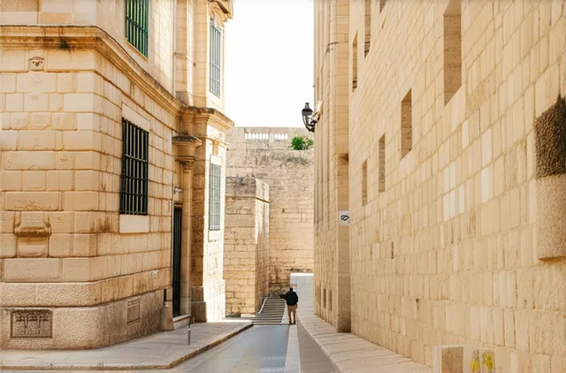 Complete Guide: Solo Travel in Valletta