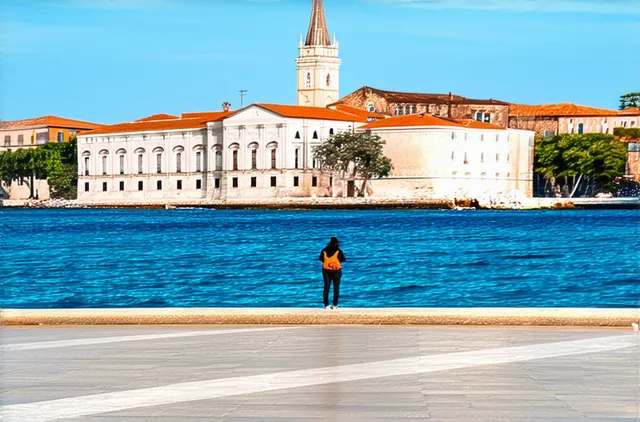 Ultimate Guide: Split Solo Travel Safety Tips