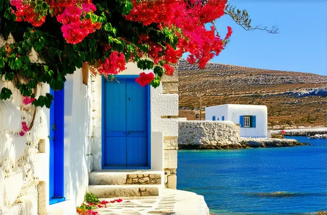 Top Attractions for Solo Travelers in Hora Naxos