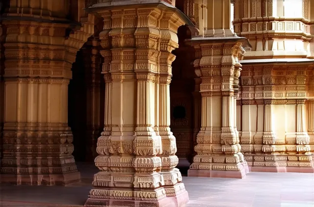 Top Cultural Experiences for Solo Travelers in Mumbai