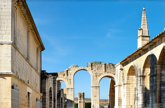 Top Historical Sites for Solo Travelers in Arles