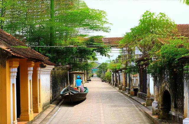 Top Solo Sightseeing Experiences in Hoi An