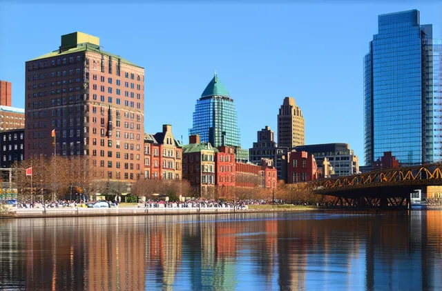 Best neighborhoods for solo travelers in Boston