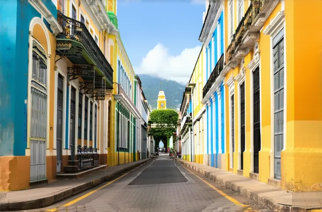 Best neighborhoods for solo travelers in Guayaquil
