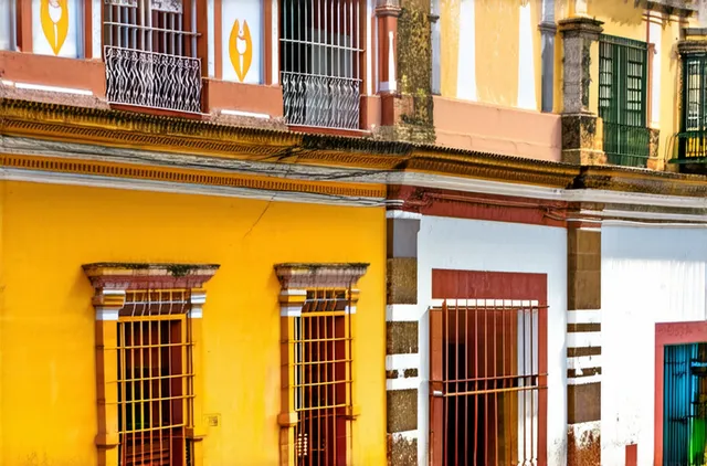 Best neighborhoods for solo travelers in Oaxaca City