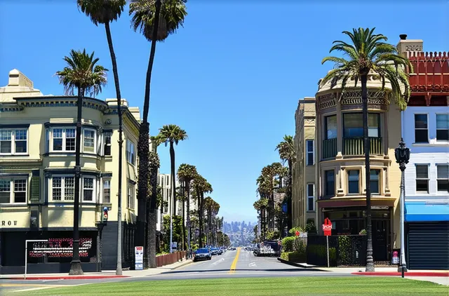 Best neighborhoods for solo travelers in San Diego