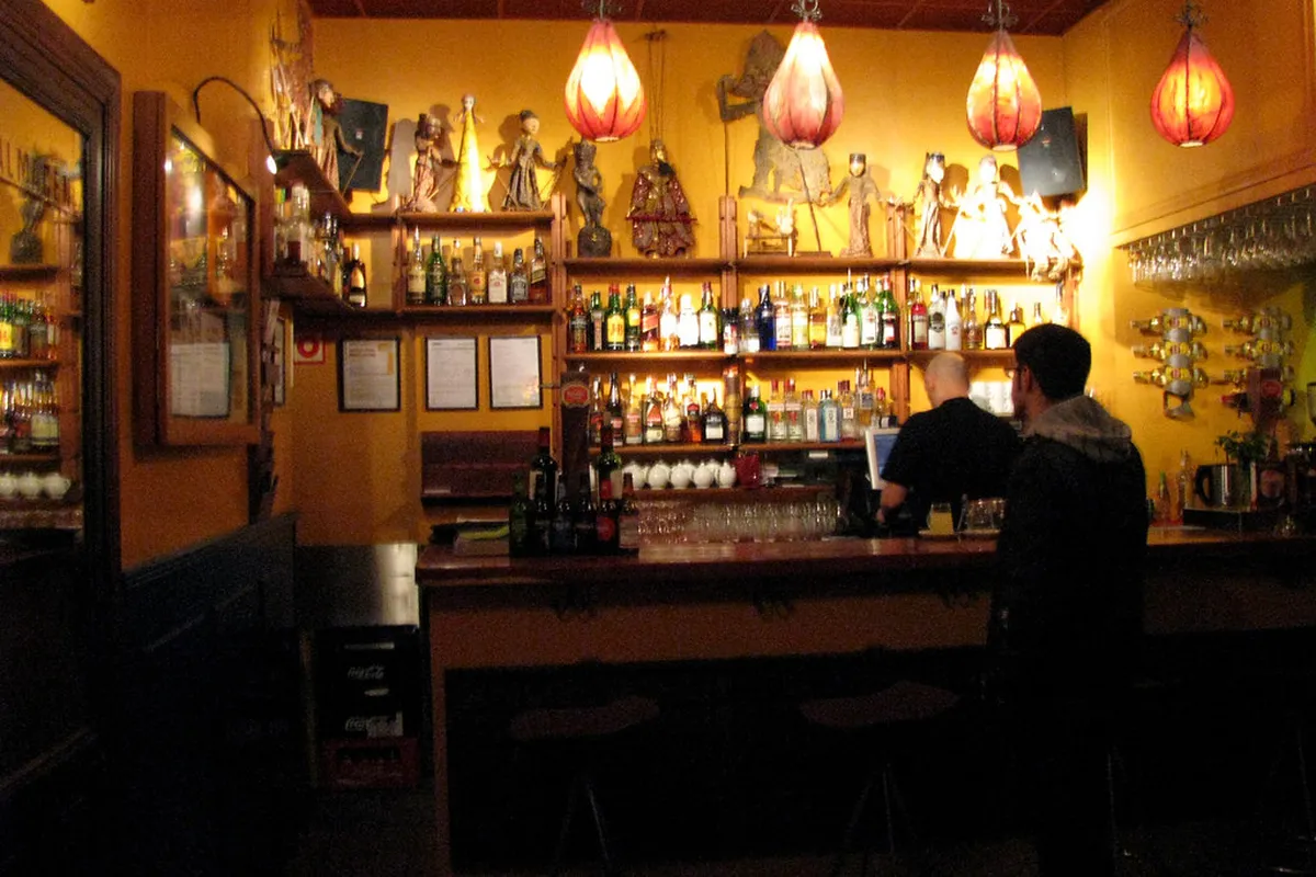 7. Cafe de la Calle