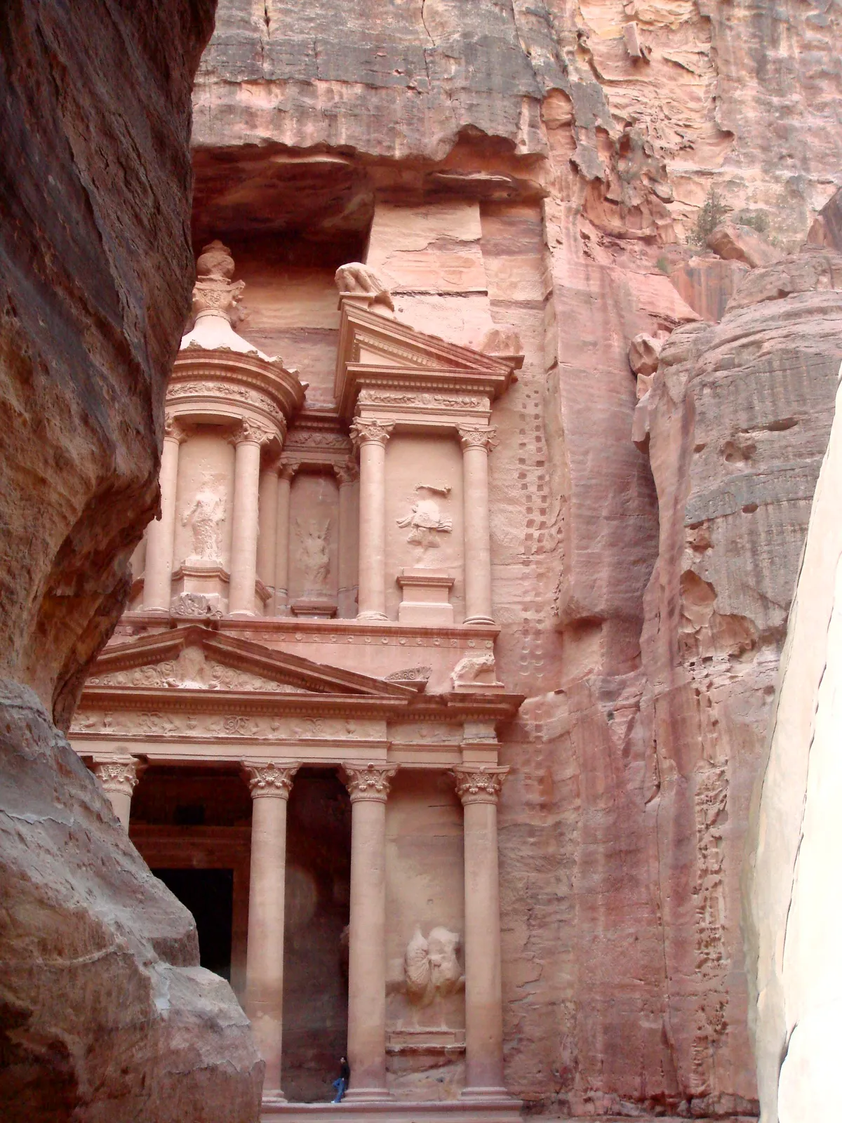 13. Discover the Lost City of Siq