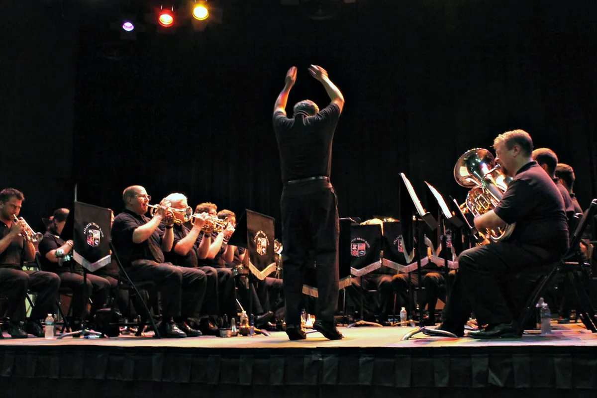 7. Enjoy an Evening of Folk Music and Dance