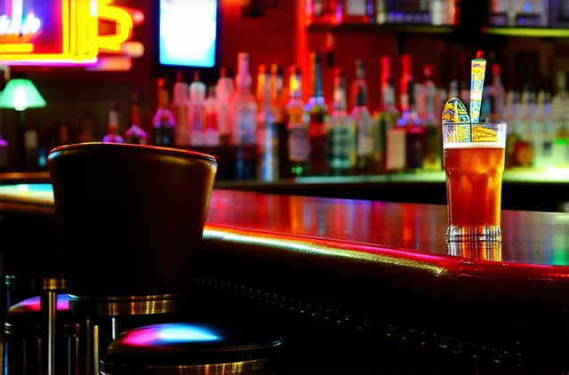 Nashville nightlife for solo explorers