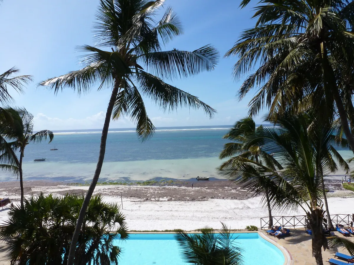 1. Nyali Beach