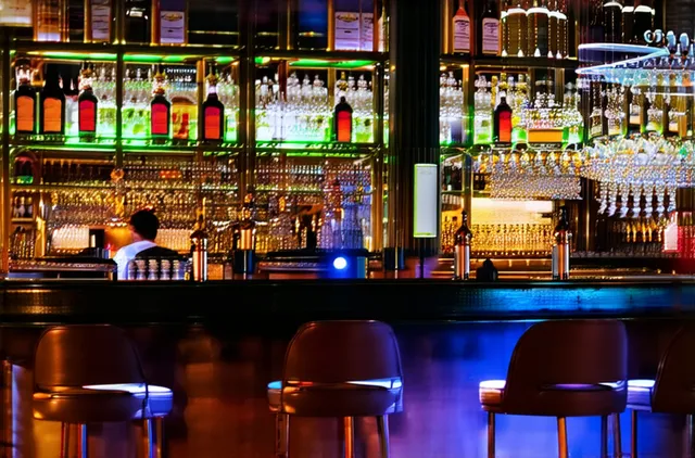 Paris nightlife for solo adventurers