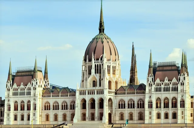 Sightseeing attractions for solo travelers in Budapest