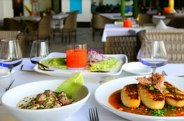 Solo dining experiences in Acapulco
