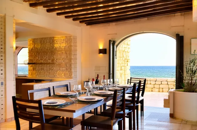 Solo dining experiences in Pafos