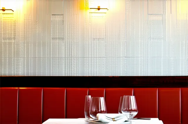 Solo dining options in Caracas