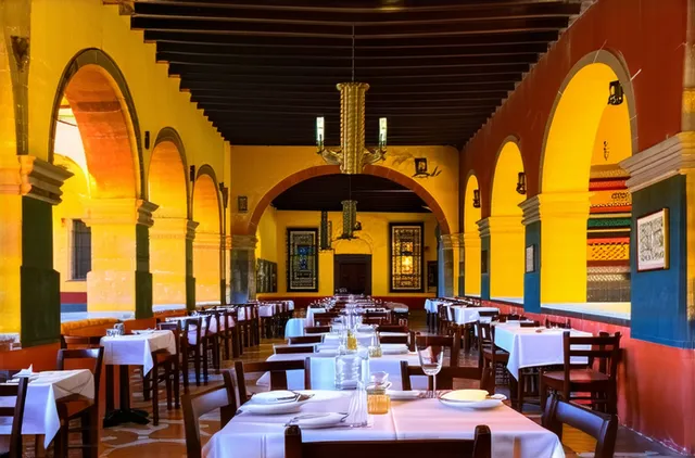 Solo dining options in Morelia
