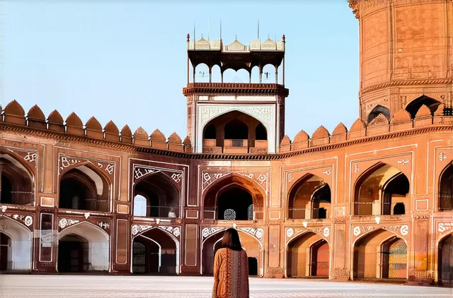 solo travel in Lahore